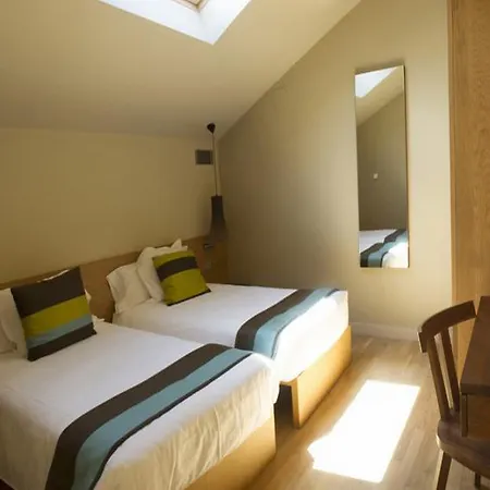Apartahotel Vall De Núria 3*