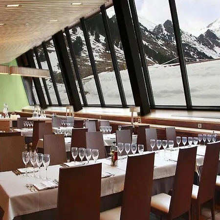 Vall De Núria Apartahotel 3*