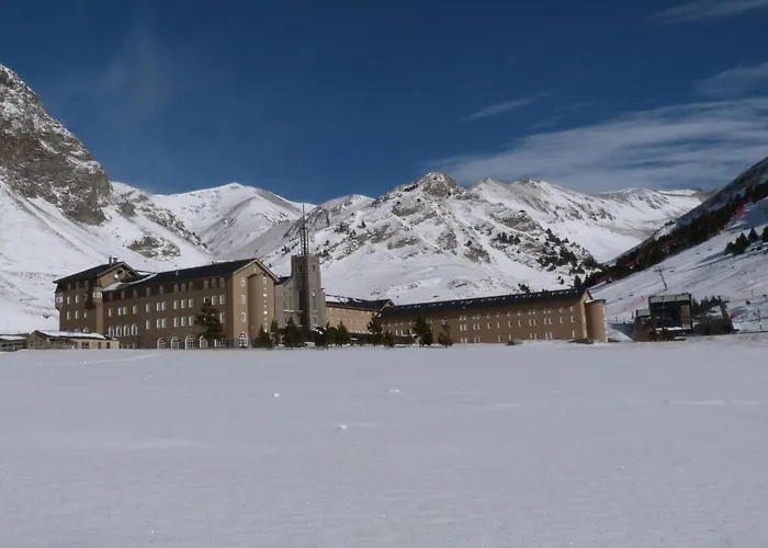 아파트호텔 Vall De Nuria 3*
