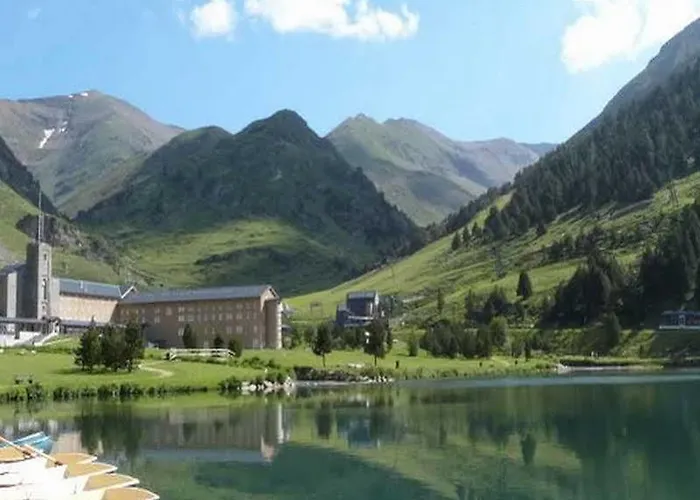 Vall De Nuria 아파트호텔 3*